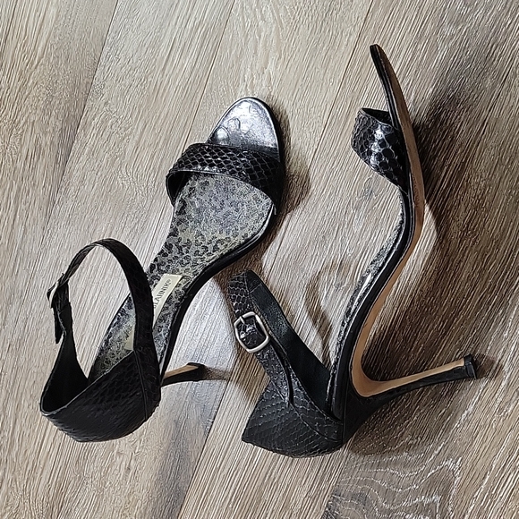 Manolo Blahnik 39.5 US 9.5\